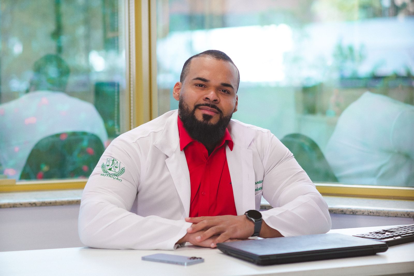 Bruno Santos, nutricionista clínico e esportivo (CRN-3 69533) — acompanhamento nutricional para pacientes em uso de tirzepatida (Mounjaro)